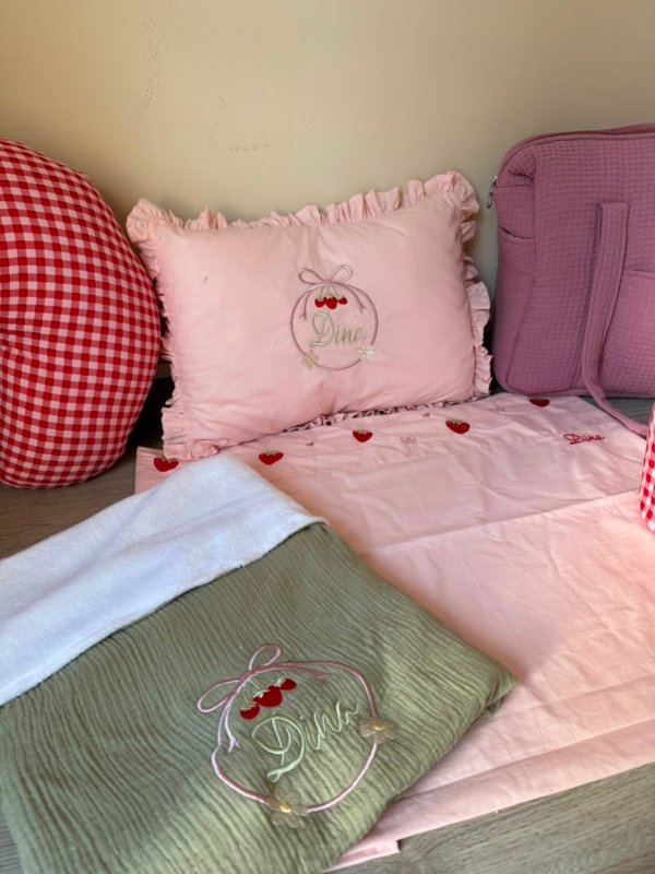 Pack linge bébé FRAISE 🍓